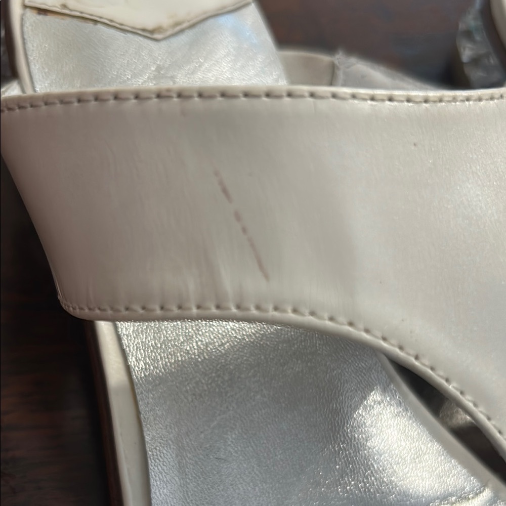 Donald J. Pliner White Sandals with Subtle Stitching - Picture 5 of 10